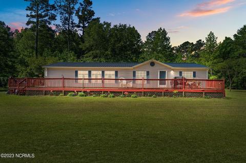 703 Rivenbark Rd, Currie, NC 28435