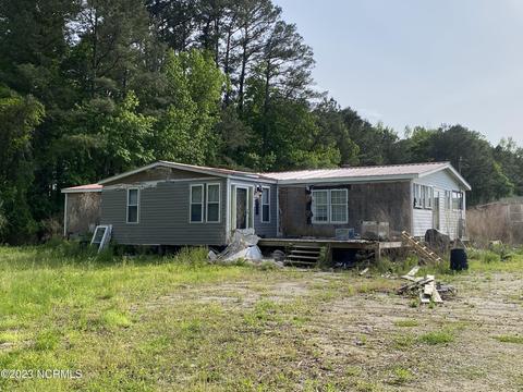 215 Avery Rd, Dover, NC 28526