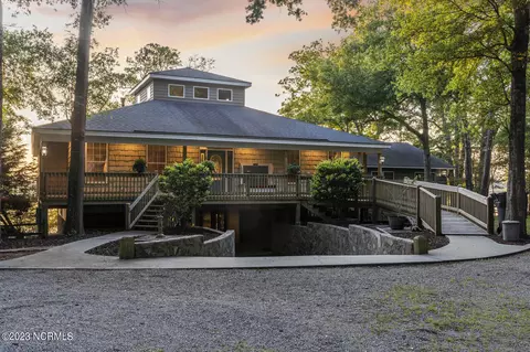 2129 Lands End Way SW, Supply, NC 28462