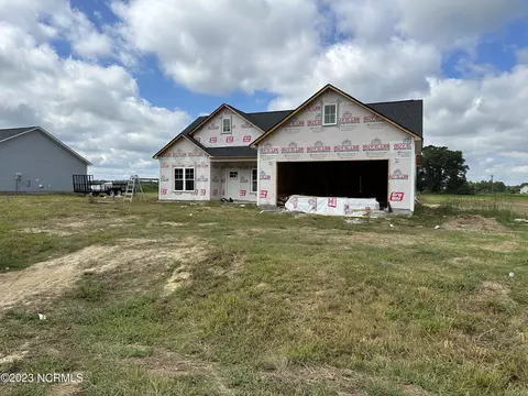 58 Cindy Rd, Richlands, NC 28574