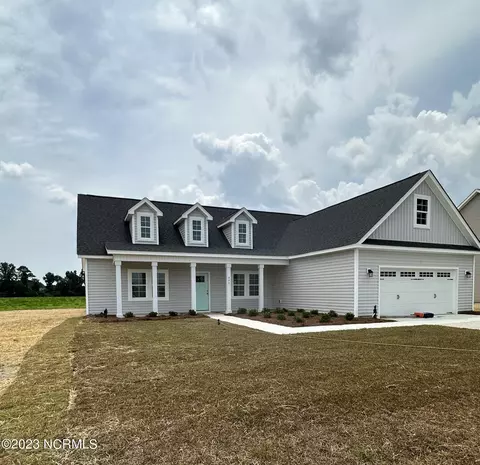 455 Stella Rd, Stella, NC 28582