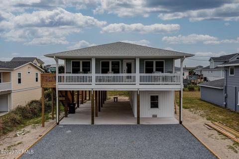 1511 Carolina Blvd, Topsail Beach, NC 28445