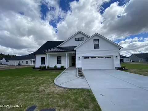 3209 Mossey Oak Ct, Winterville, NC 28590