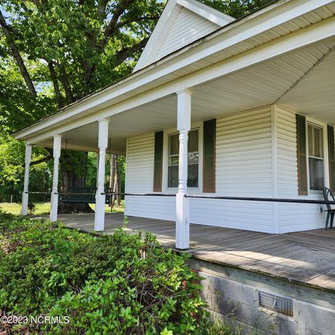 1341 Willeyton Rd, Gates, NC 27937