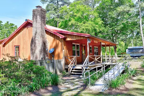 97 Taylor Mill Rd, Eure, NC 27935 photo 2