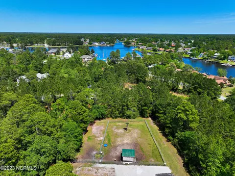 910 Bee Tree Ct, New Bern, NC 28560 photo 35