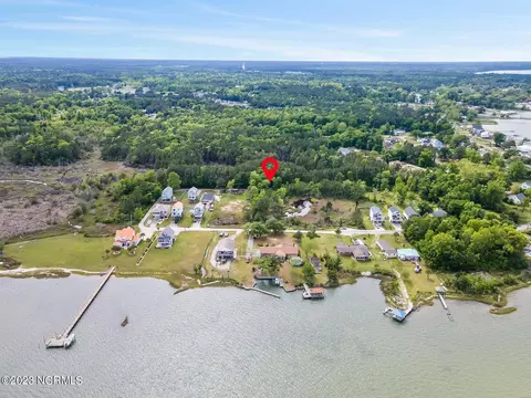 34 Ac Riverside Dr, Sneads Ferry, NC 28460