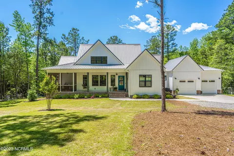 4081 Niagara Carthage Rd, Whispering Pines, NC 28327