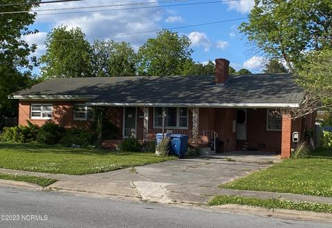 1112 W Main St, Belhaven, NC 27810