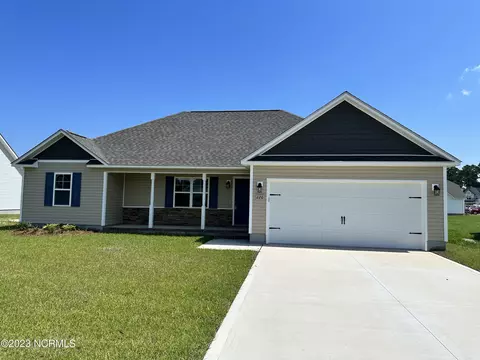 226 N Windy Ridge Rd, Hubert, NC 28539