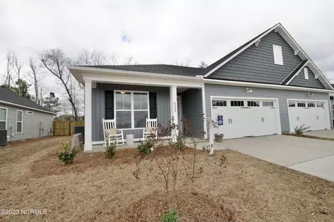 2825 Southern Magnolia Dr, Winnabow, NC 28479