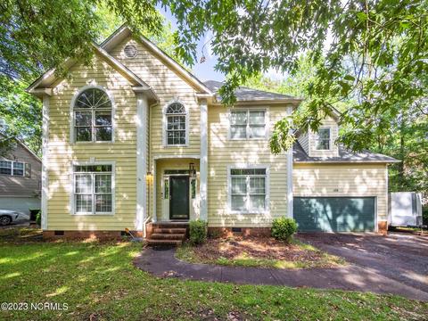 109 Dockside Dr, Jacksonville, NC 28546