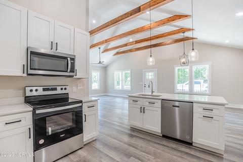 403 Washington Acres Rd, Hampstead, NC 28443 photo 11