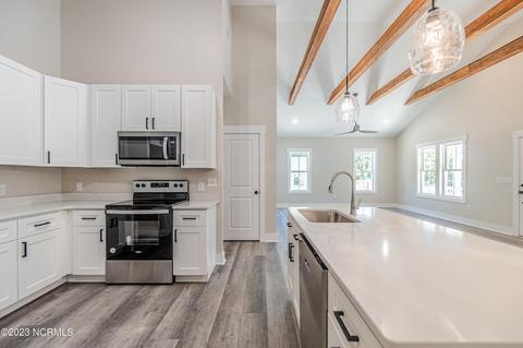 403 Washington Acres Rd, Hampstead, NC 28443 photo 8