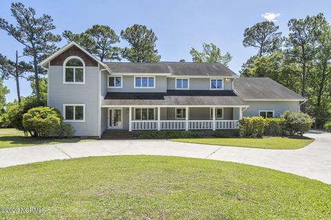 825 S Green Tee Rd, Hampstead, NC 28443