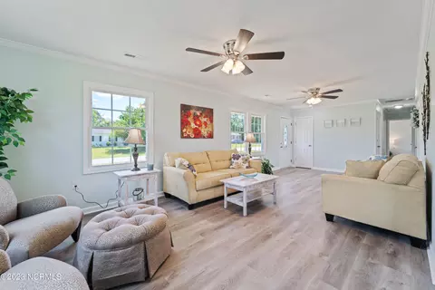 77 Crown Point Rd, Hubert, NC 28539 photo 3
