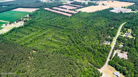 31 Dodge Ln, Wallace, NC 28466