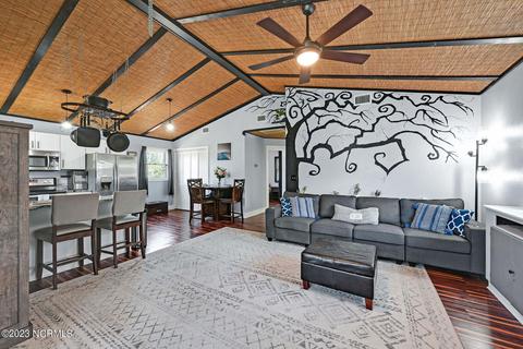 2019 Highview St, Kill Devil Hills, NC 27948 photo 3