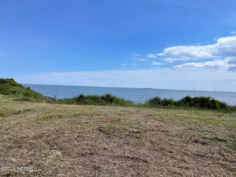 892 Seashore Dr, Atlantic, NC 28511 photo 5