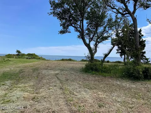 892 Seashore Dr, Atlantic, NC 28511 photo 4