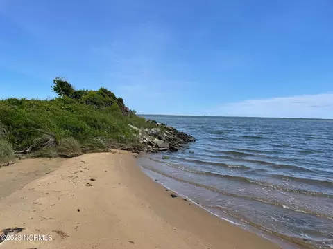 892 Seashore Dr, Atlantic, NC 28511 photo 7