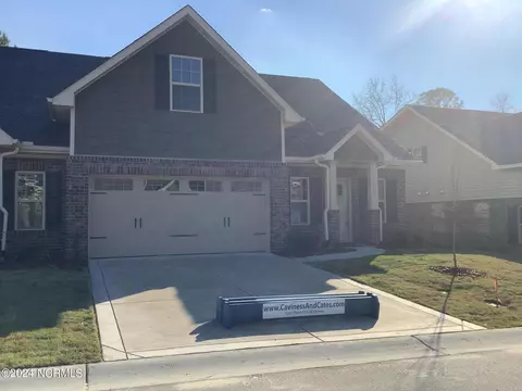 155 Lark Dr #37, Pinehurst, NC 28374