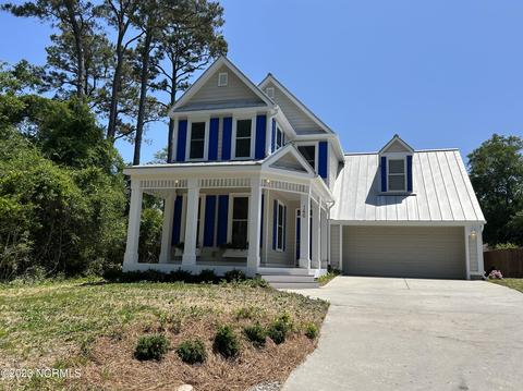 146 NW 15th St, Oak Island, NC 28465