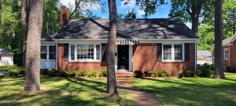 106 W Roosevelt Dr, Williamston, NC 27892