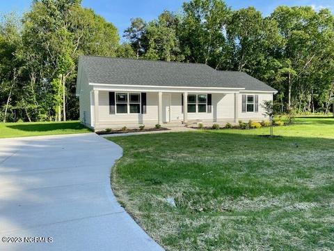 702 Arrow Point Dr, Goldsboro, NC 27530
