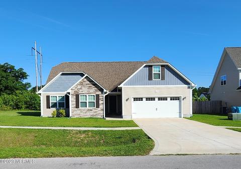 1039 Furia Dr, Jacksonville, NC 28540
