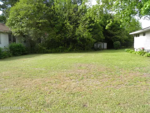 614 Dexter St, Rocky Mount, NC 27803