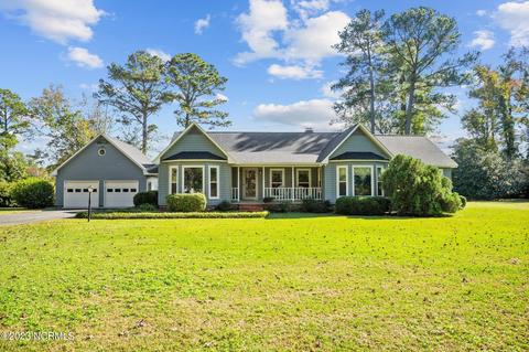 182 Huffmantown Rd, Richlands, NC 28574