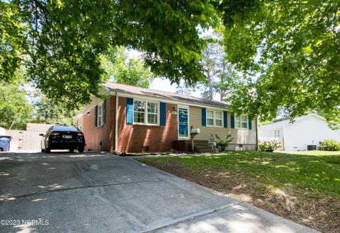 410 Decatur Rd, Jacksonville, NC 28540