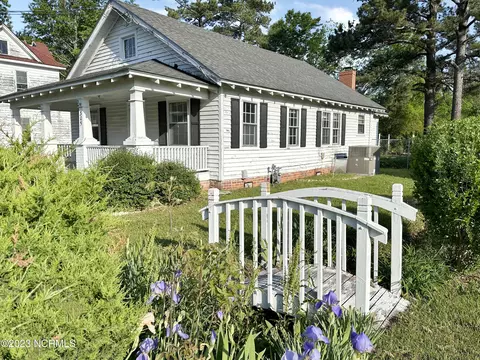 305 Main St, Winfall, NC 27985 photo 3