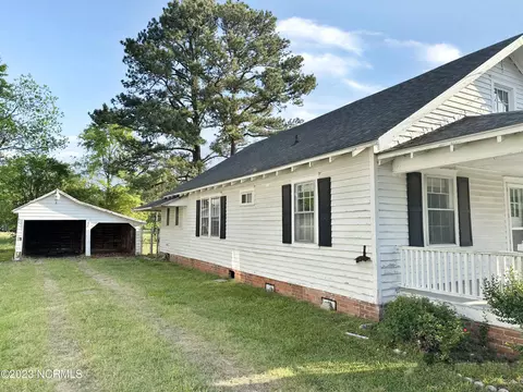 305 Main St, Winfall, NC 27985 photo 2