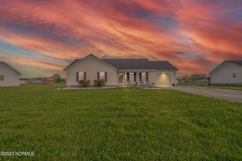 218 Zack Cir, Elizabeth City, NC 27909