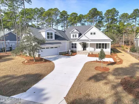 736 Breezewood Dr SE, Bolivia, NC 28422