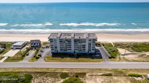 4110 Island Dr UNIT 201, North Topsail Beach, NC 28460