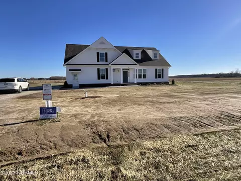 126 Red Bud Dr, Moyock, NC 27958