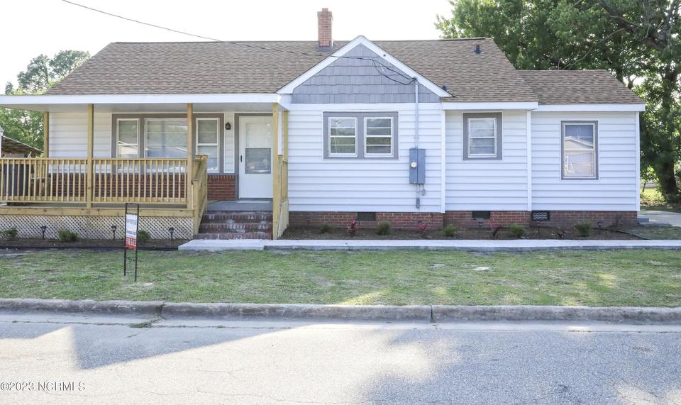 305 N Grimes St, Robersonville, NC 27871 9 Photos Movoto