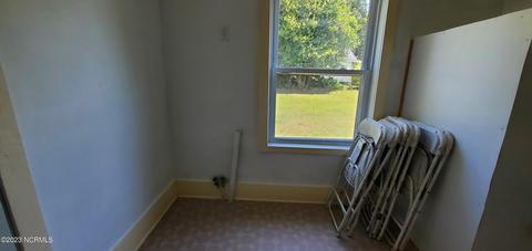 116 Perry St, Williamston, NC 27892 photo 11