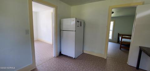 116 Perry St, Williamston, NC 27892 photo 10