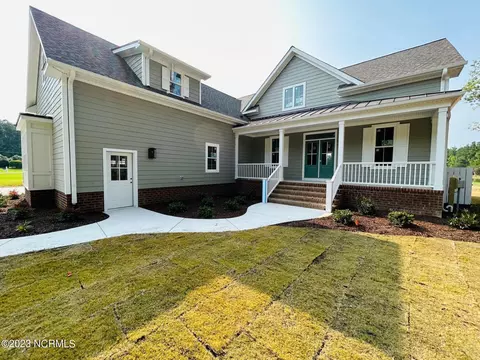 138 Lakeside Dr, Hertford, NC 27944