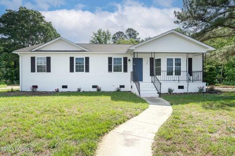 329 Walston St, Princeville, NC 27886