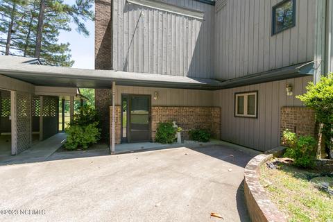 209 Devonshire Ave W, West End, NC 27376 photo 2