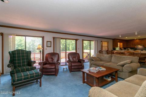209 Devonshire Ave W, West End, NC 27376 photo 16
