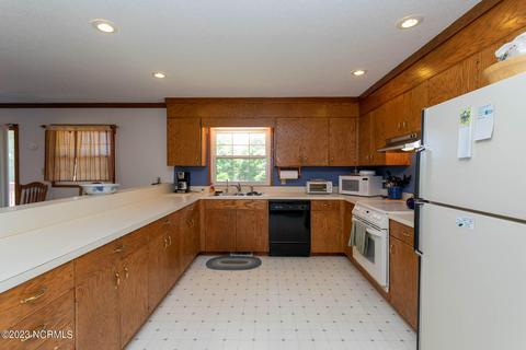 209 Devonshire Ave W, West End, NC 27376 photo 19