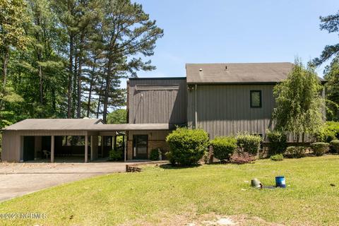 209 Devonshire Ave W, West End, NC 27376
