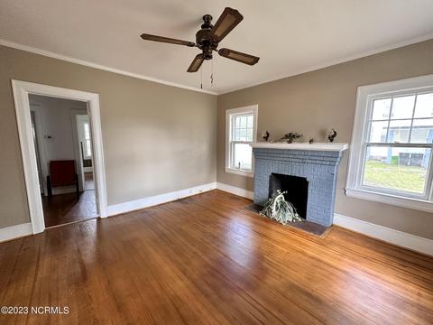 110 Williams St, Williamston, NC 27892 photo 4