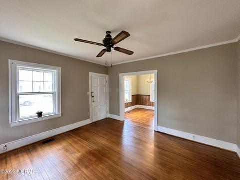 110 Williams St, Williamston, NC 27892 photo 8